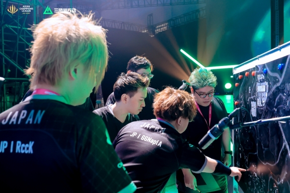 全的质疑 全的质疑